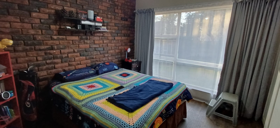 To Let 5 Bedroom Property for Rent in La Provance Free State
